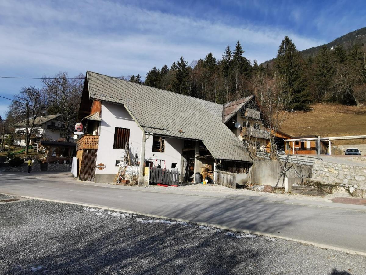 Slovenian Traditional Guest House Begunje na Gorenjskem Exterior photo
