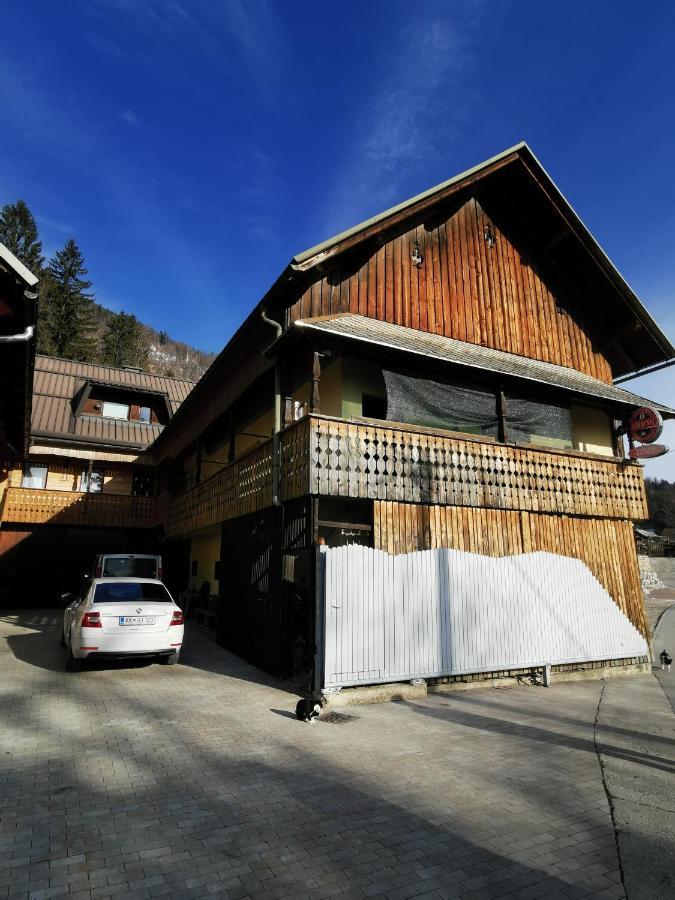 Slovenian Traditional Guest House Begunje na Gorenjskem Exterior photo