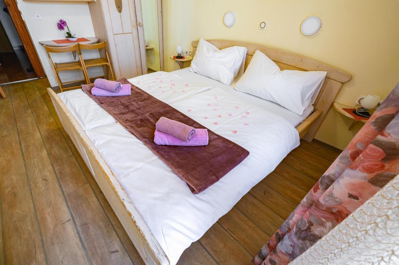 Slovenian Traditional Guest House Begunje na Gorenjskem Room photo